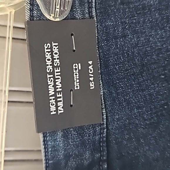 Ladies Divided high waist jean shorts size 4 NWT - Picture 4 of 4